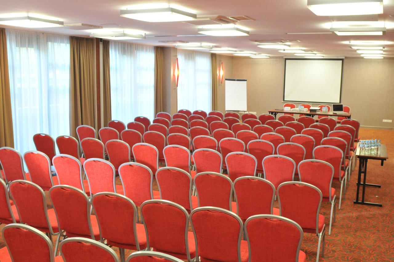 Centrum Wypoczynkowo-Konferencyjne Solaris Łazy Kültér fotó